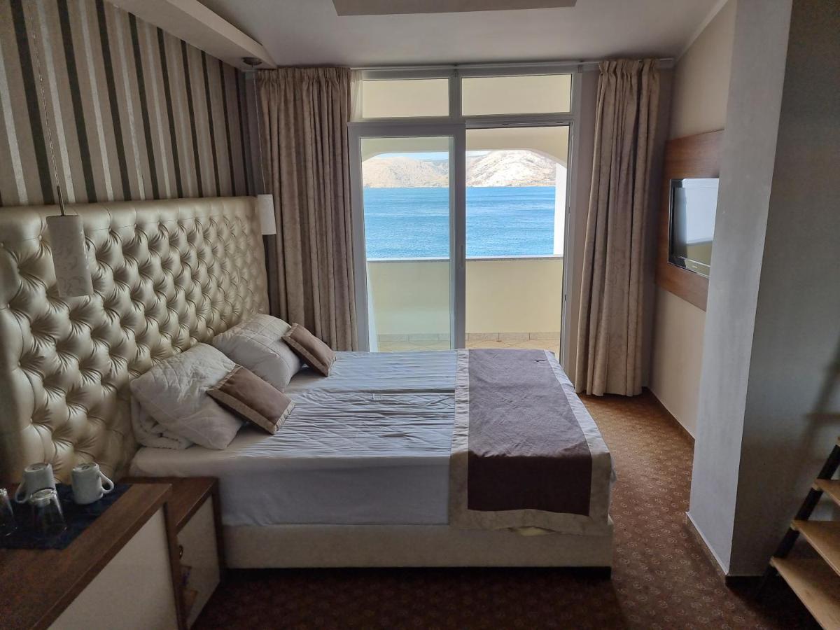 Rooms Nadia Stara Baška Quarto foto