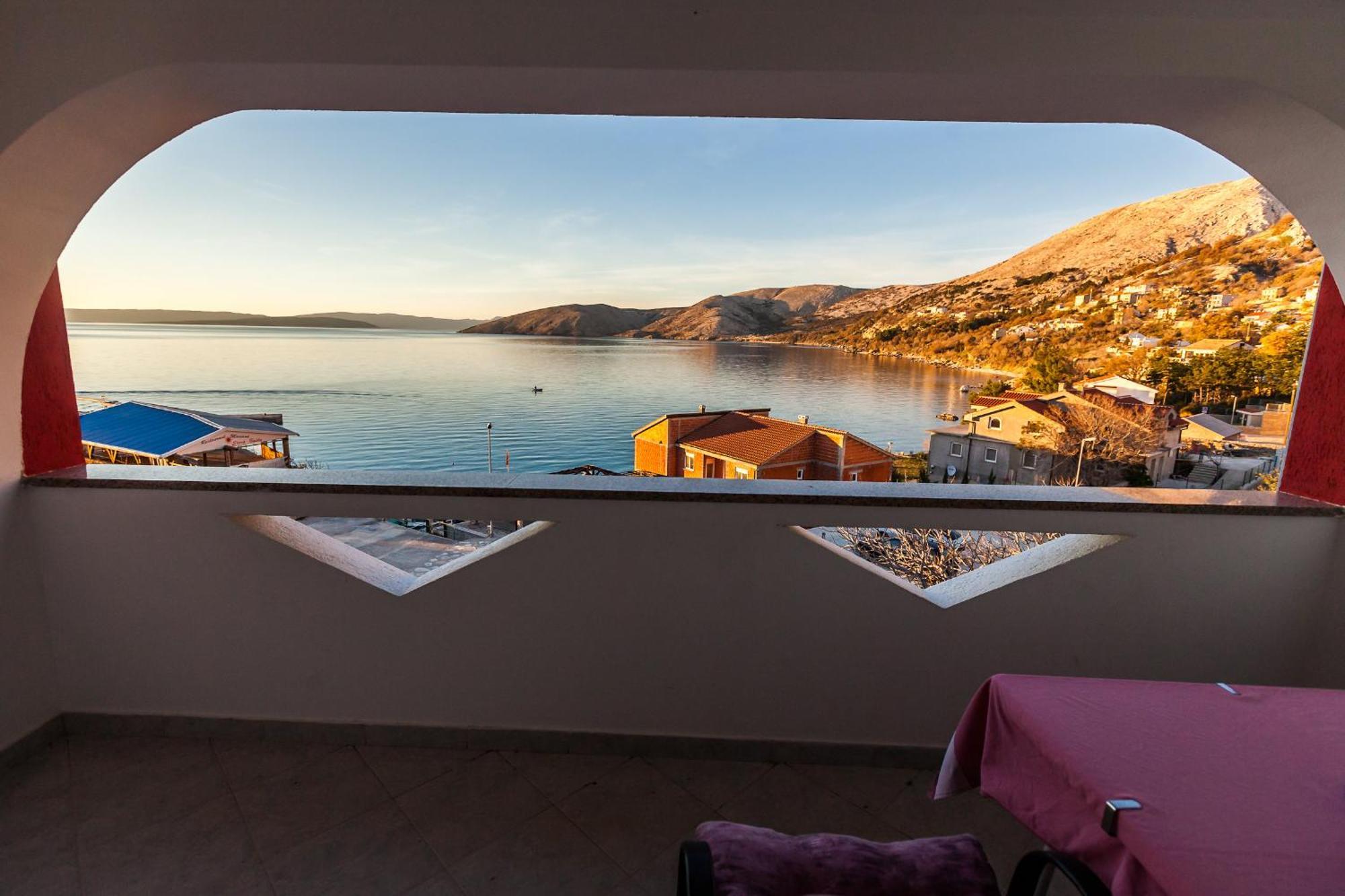 Rooms Nadia Stara Baška Quarto foto