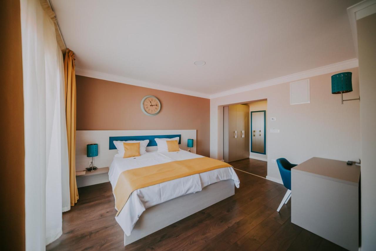 Rooms Nadia Stara Baška Quarto foto